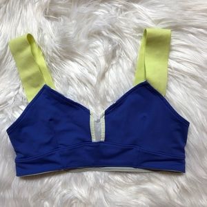 Alo Yoga Reversible Sports Bra, Thick soft straps